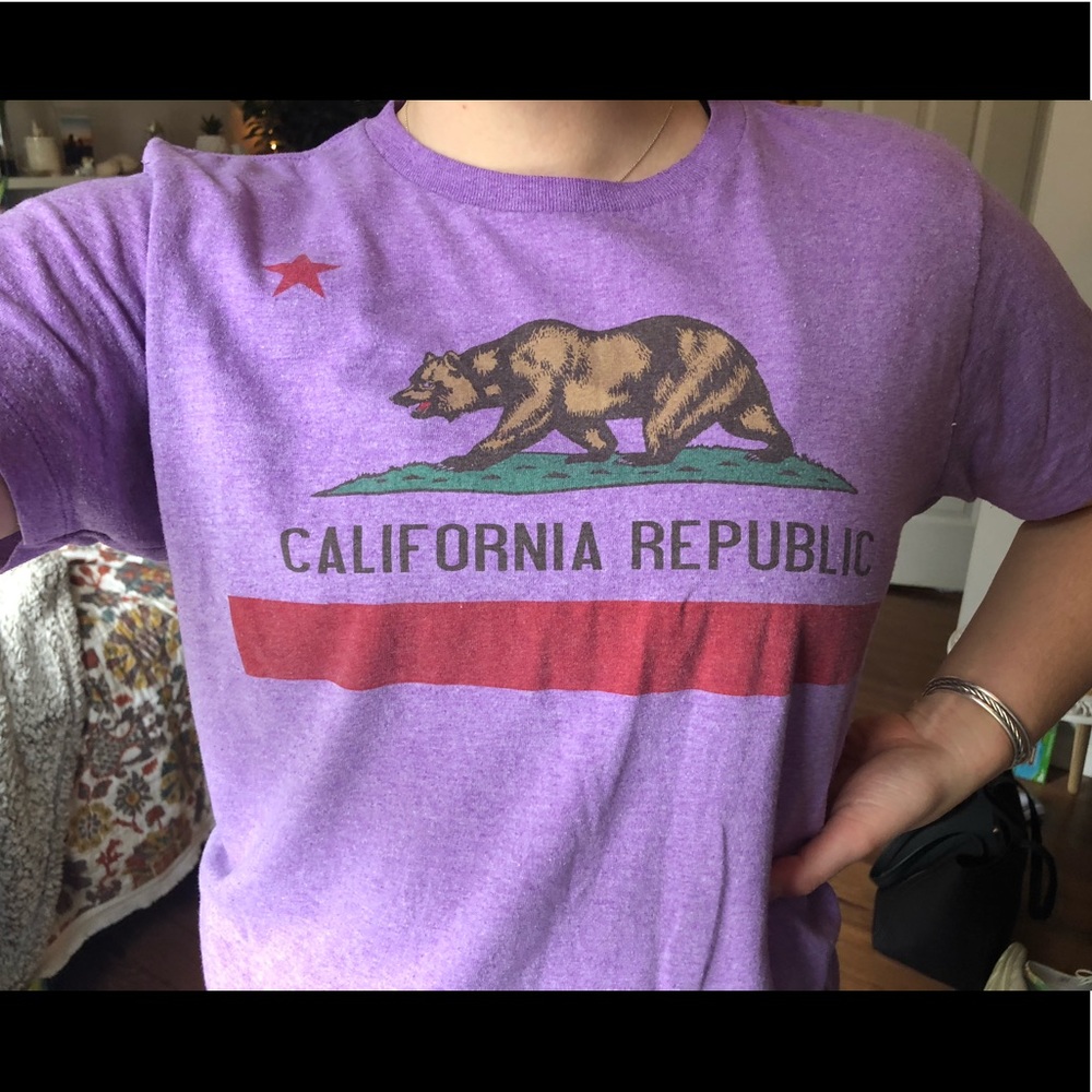Cali tee - Picture 3 of 3
